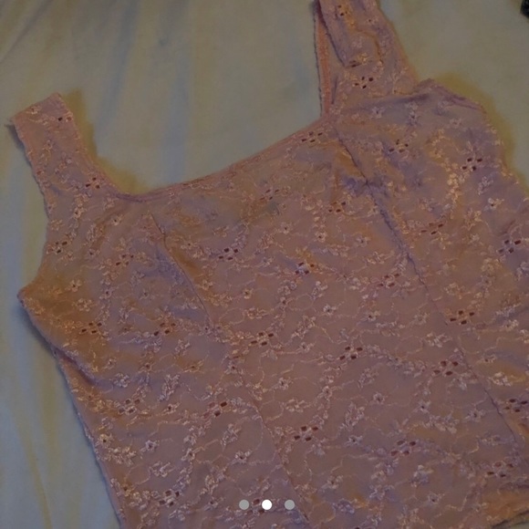 pink tank - Picture 2 of 2